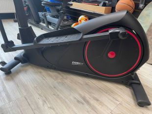 Эллиптический тренажер Everyfit 150EP (Витринный экземпляр)